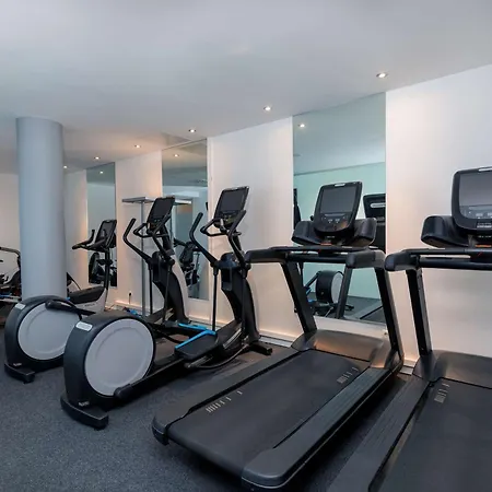 מלון Doubletree By Hilton Frankfurt Niederrad 4*