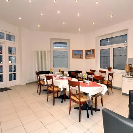 Hotel Apadana Frankfurt Francfort-sur-le-Main