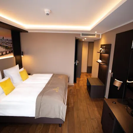فندق سكايلين سيتي 4*