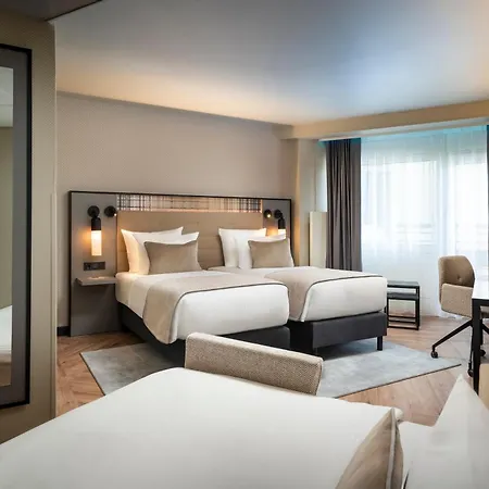 Leonardo Royal Frankfurt 4*