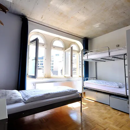 Ostello Five Elements And Capsules Frankfurt