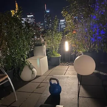 Apartment Penthouse Mit Blick Auf Skyline