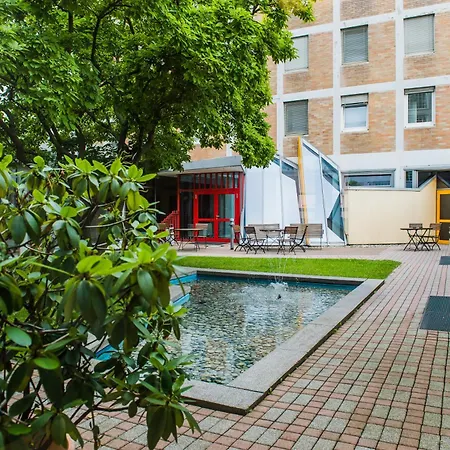 Otel Hoffmanns Hoefe 3*