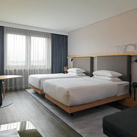 Frankfurt Airport Marriott 5* Frankfurt nad Mohanem