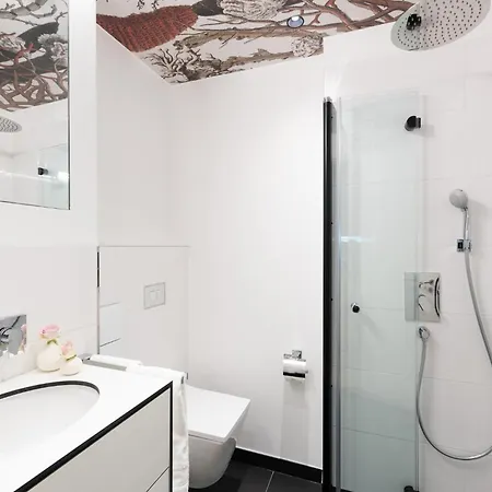 Studiohouse Frankfurt Aparthotel *