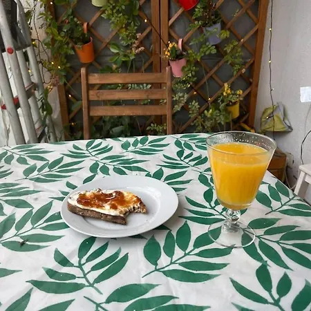 Full Flat In Centre With Balcony Apartment *