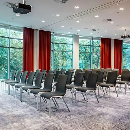 Отель Radisson Blu Frankfurt Франкфурт-на-Майне