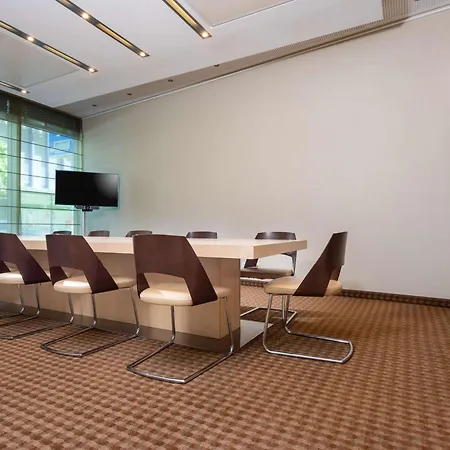 Hotell Mövenpick Frankfurt Messe Frankfurt am Main