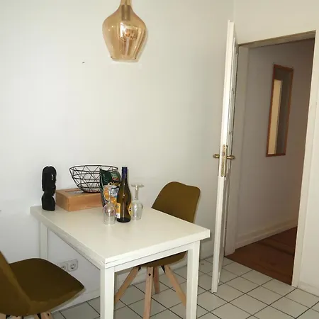 Schoener Altbau In Sachsenhausen 20 Min Zur Messe Apartment *