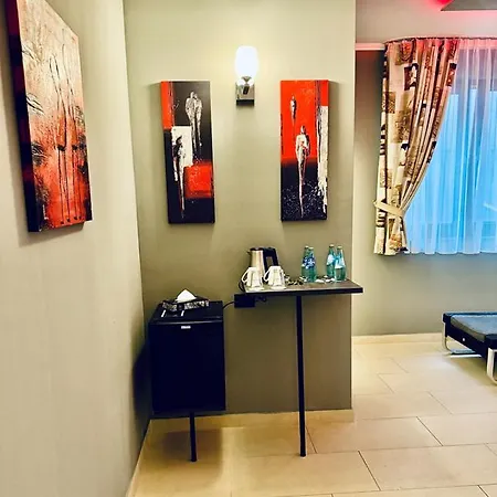 法兰克福市展览中心机场南姆酒店及公寓