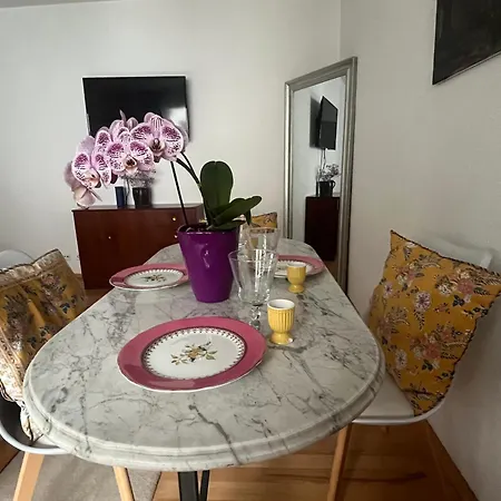 Cozy - Balcony Homestay szállás Frankfurt am Main