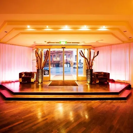 Hotel Bristol - Frankfurt - Station 4*