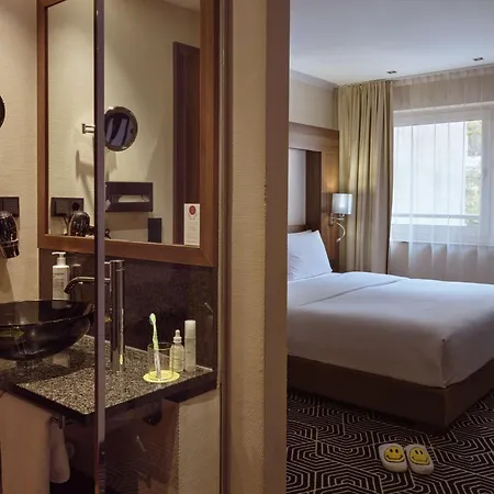 Flemings Frankfurt Main-riverside Otel 4*