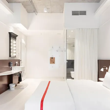 Ruby Louise Frankfurt 4* Φραγκφούρτη