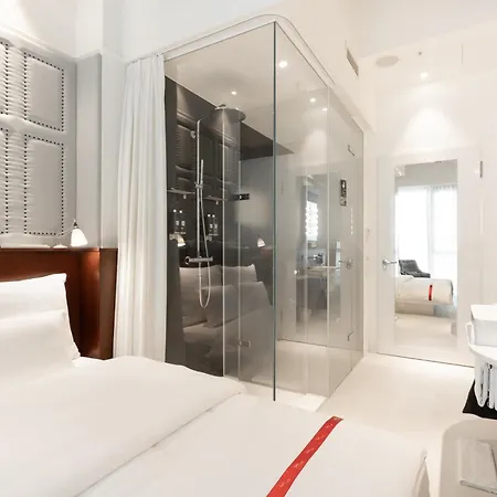 Ruby Louise Frankfurt 4* Φραγκφούρτη