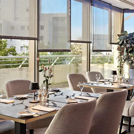 Leonardo Royal Frankfurt Otel 4*