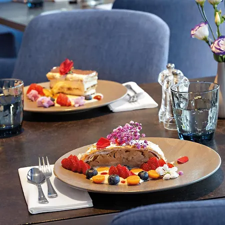 Otel Leonardo Royal Frankfurt 4*