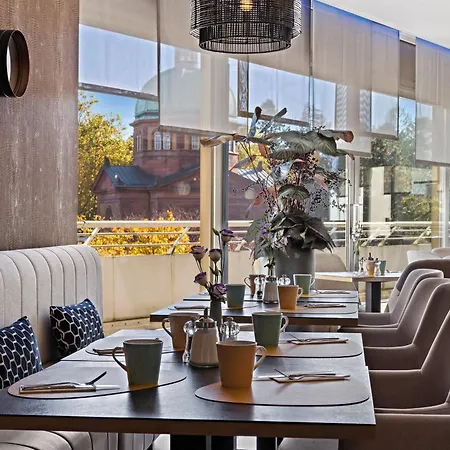 Leonardo Royal Frankfurt Otel