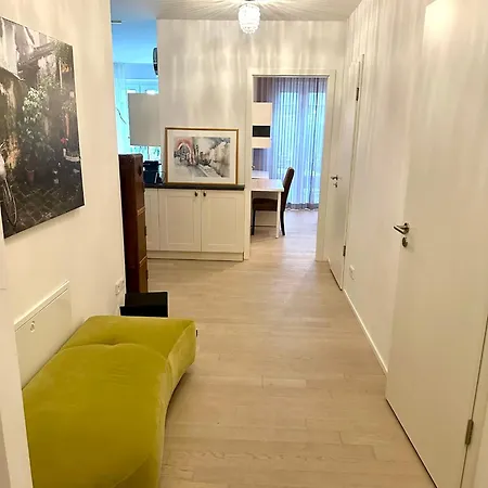 Eastside Apartment *