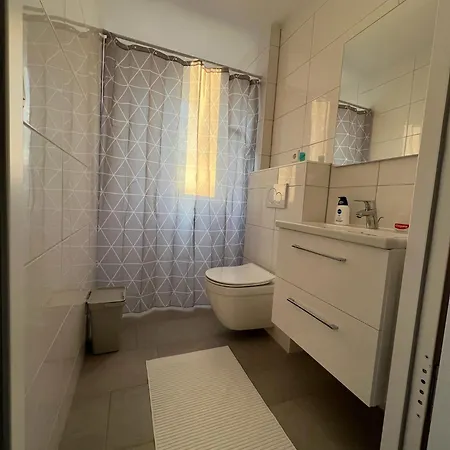 Living & Apartment