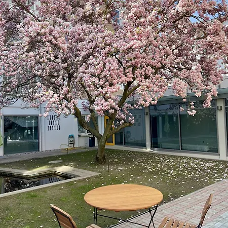 Hoffmanns Hoefe Otel 3*