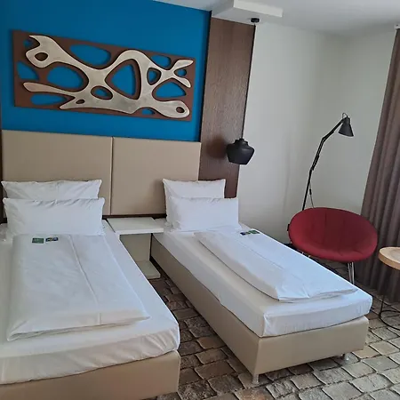 Turm Hotel 4*