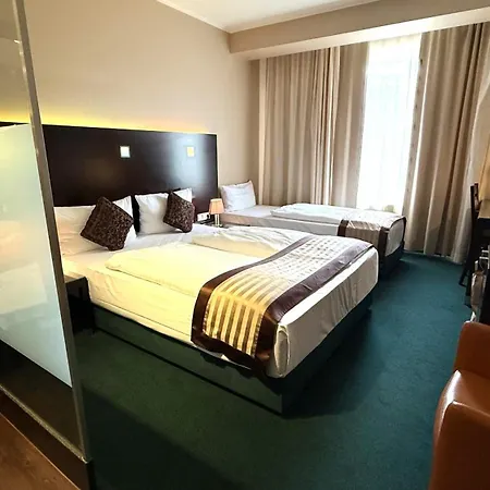 Otel Lumiere An Der Messe 4*