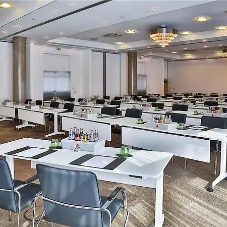 Hotel Frankfurt Messe Affiliated By Melia 4*