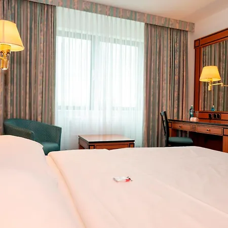 Amadeus Frankfurt Hotel 4*