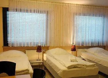 Arena Am Zoo Otel