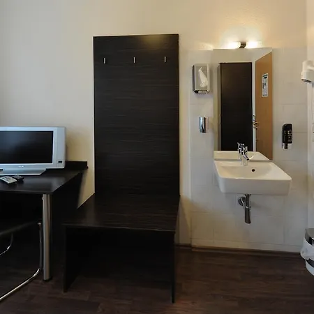 Fair Frankfurt - Europaallee Messe 3* Frankfurt am Main
