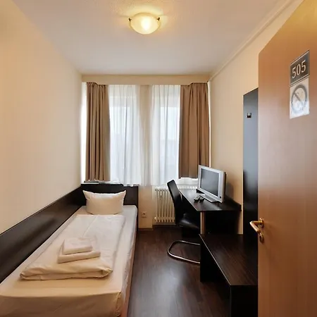 Hotell Fair Frankfurt - Europaallee Messe