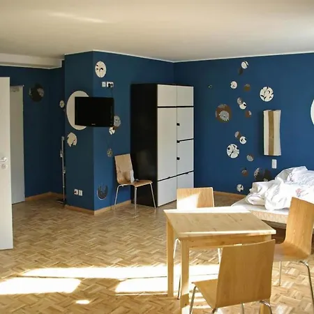 Ostello Five Elements And Capsules Frankfurt