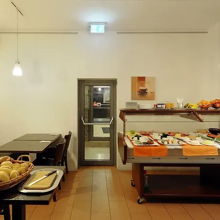Hotell Fair Frankfurt - Europaallee Messe 3*