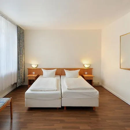 Hotell Fair Frankfurt - Europaallee Messe