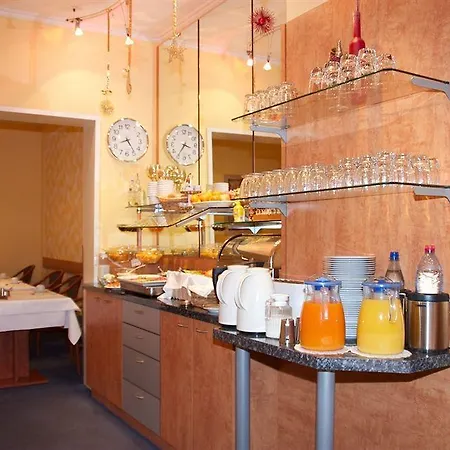 Falk Hotell 3*