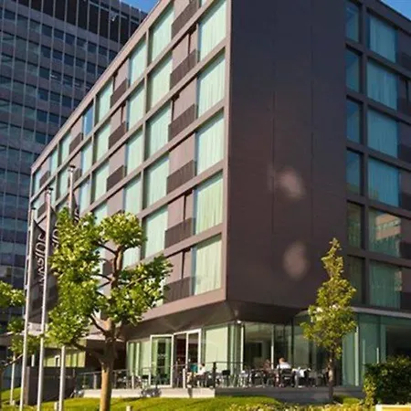 מלון Doubletree By Hilton Frankfurt Niederrad