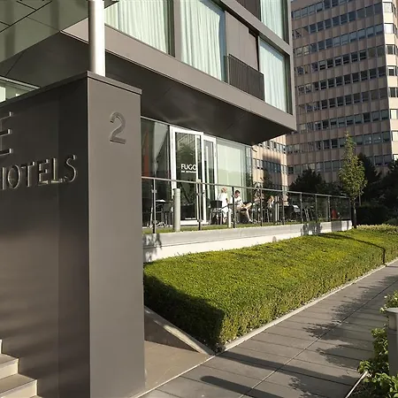 Doubletree By Hilton Frankfurt Niederrad מלון