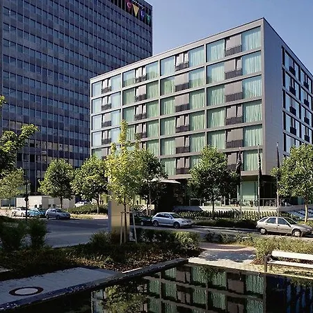 מלון Doubletree By Hilton Frankfurt Niederrad