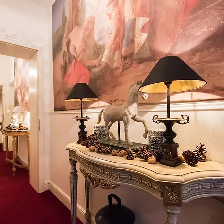 Dirazi & Gmbh Aparthotel 4*