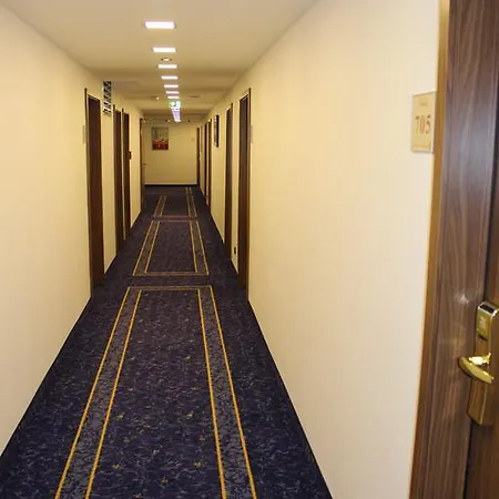 Hotel Grand Empire 4*