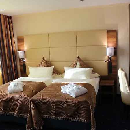 Grand Empire Hotel 4*