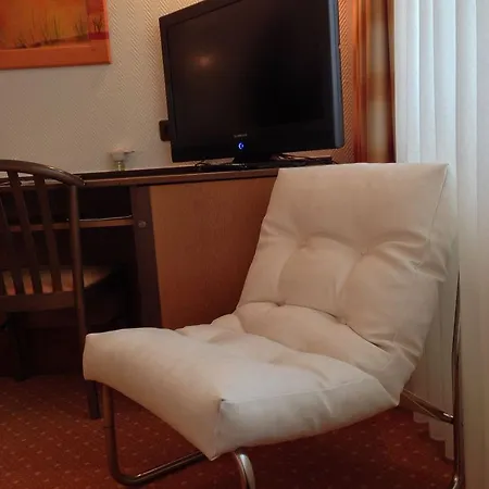 Am Dom Hotel 3*