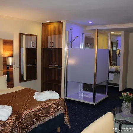 Hotel Grand Empire