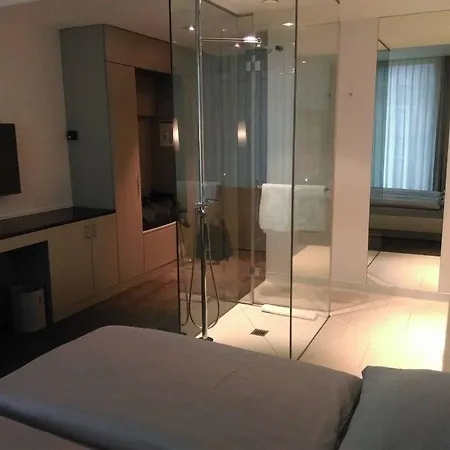 מלון Doubletree By Hilton Frankfurt Niederrad