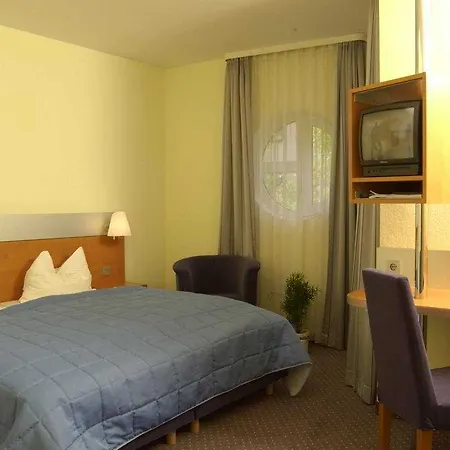 Hotel Senator 3*