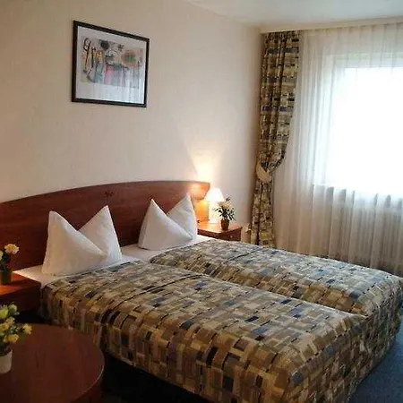 City Frankfurt Hotel 3*