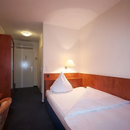 Falk Hotell 3*