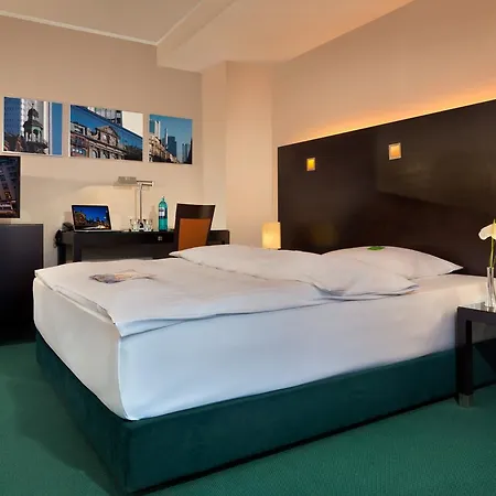 Lumiere An Der Messe Otel 4*
