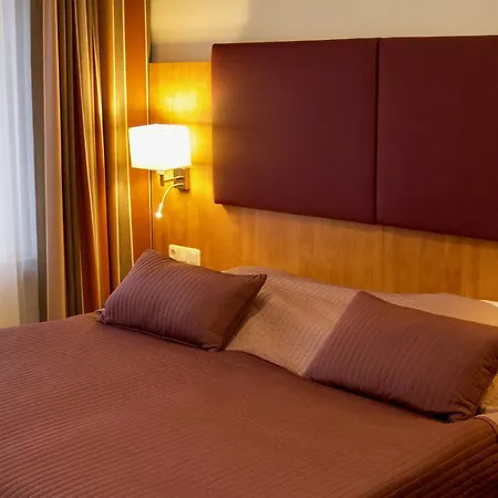 Niederrad - Self Check In Aparthotel 3*